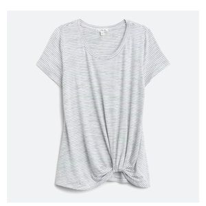 Nine Britton Knot Front Top